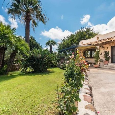 Villa Con Immenso Giardino Orosei Buitenkant foto