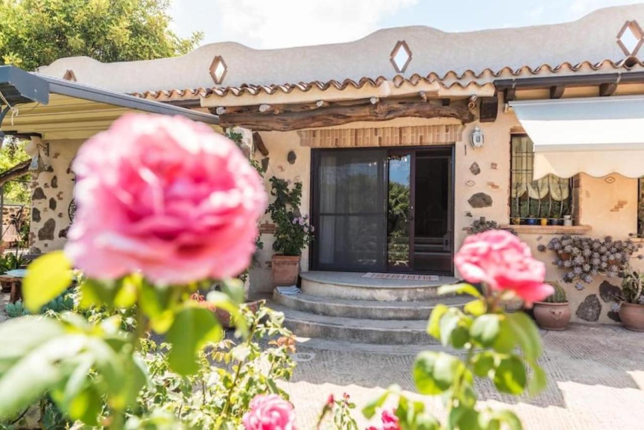Villa Con Immenso Giardino Orosei Buitenkant foto