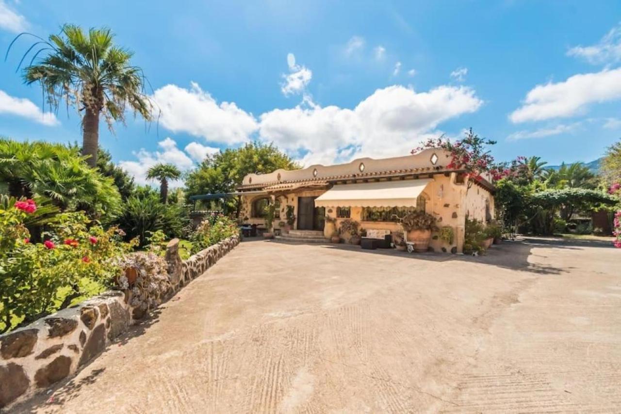 Villa Con Immenso Giardino Orosei Buitenkant foto