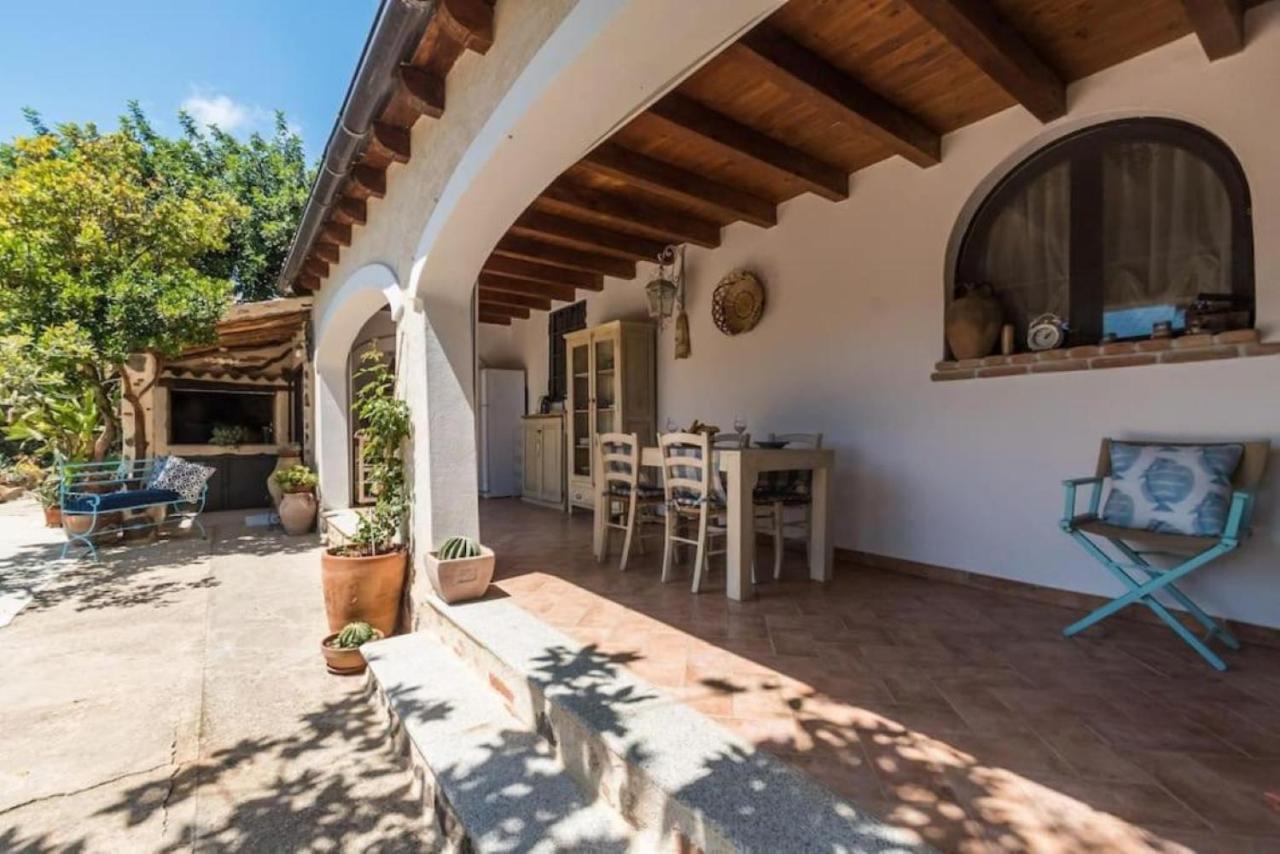 Villa Con Immenso Giardino Orosei Buitenkant foto